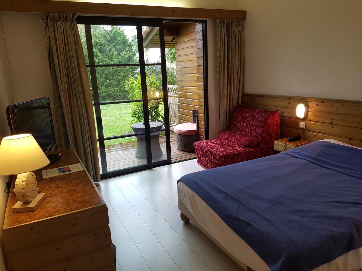 Le Vieux Logis De Clam Hotel Bagian luar foto