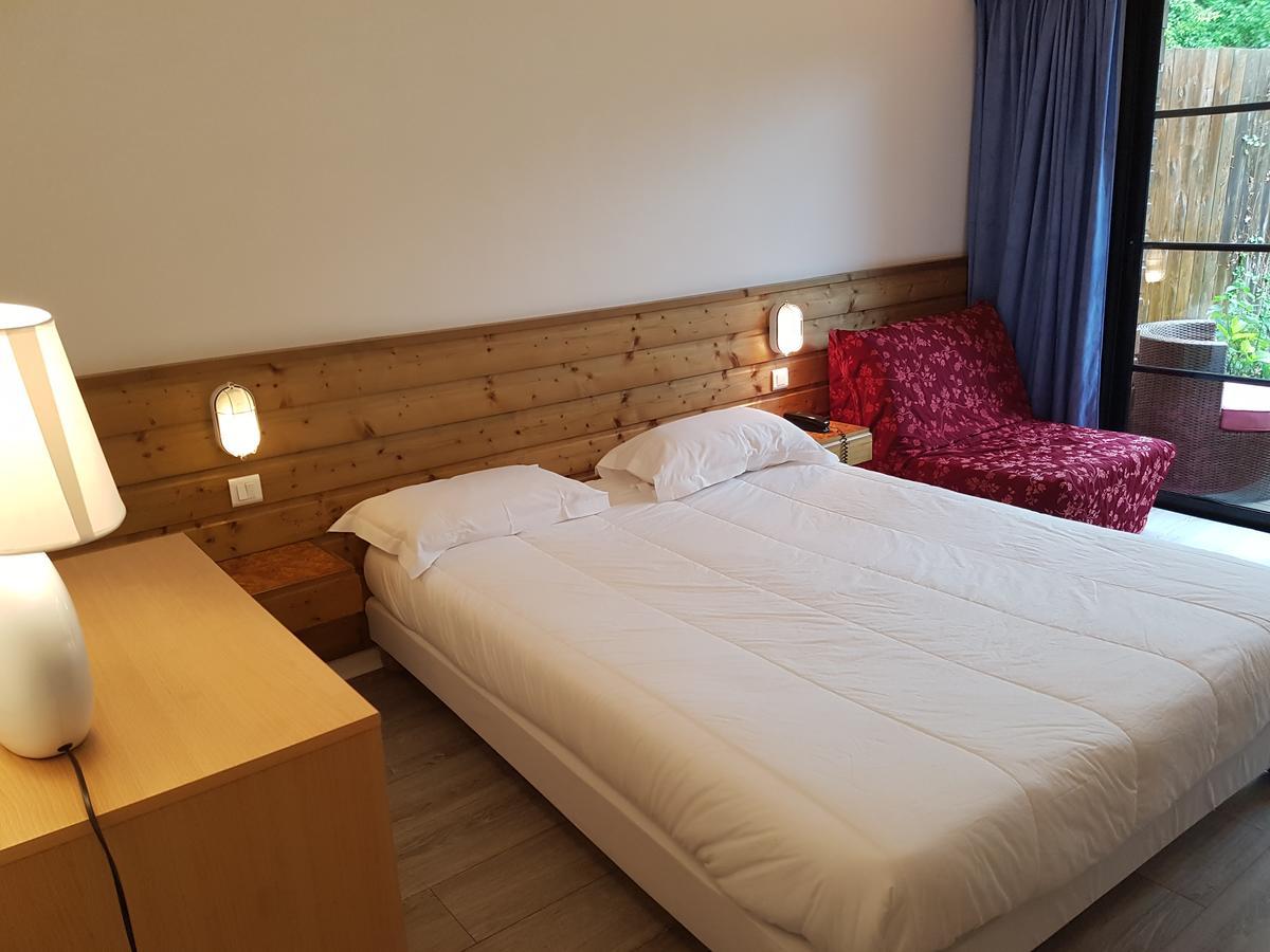 Le Vieux Logis De Clam Hotel Bagian luar foto