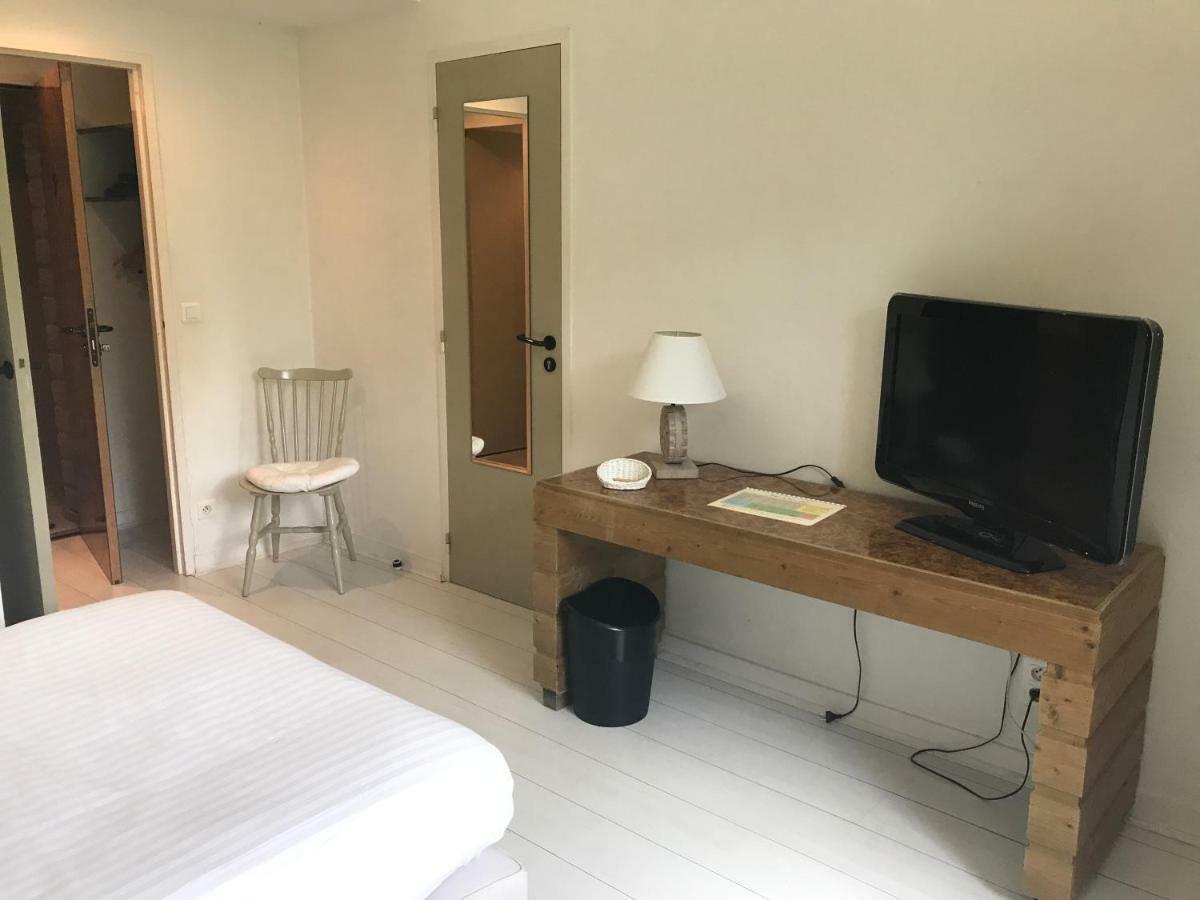 Le Vieux Logis De Clam Hotel Bagian luar foto